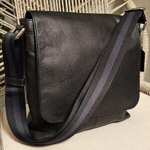 Coach Charlie Flap Messenger F72362